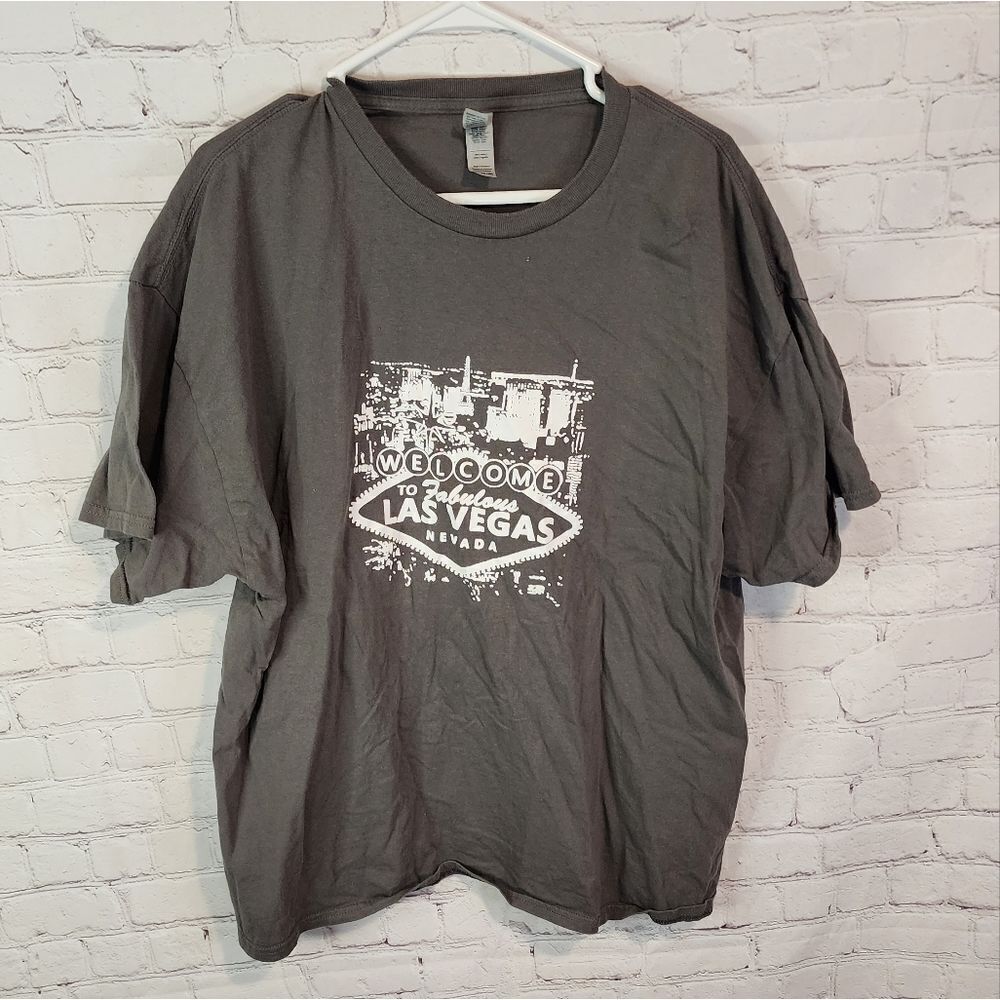 Men's Gildan "Las Vegas" shirt, size XXL